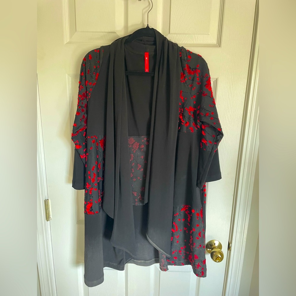 Elegant Gray and Red Women's Sweater